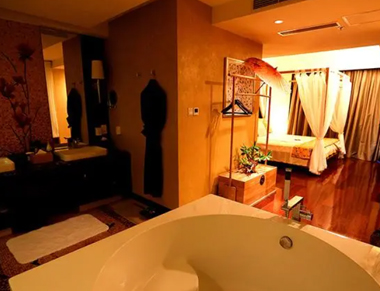 北京朝阳区养生会所的黄昏恋：当爱情遇上八十岁